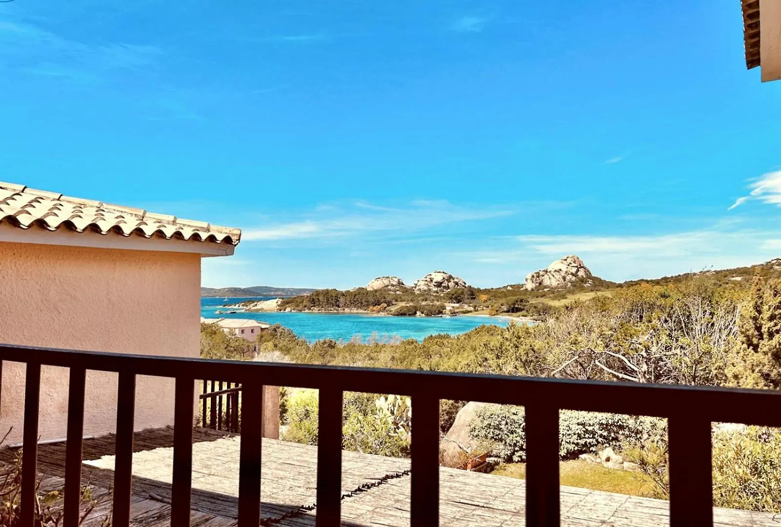 Semesterbostad Vistamare Porto Sole Villa Baja Sardinia