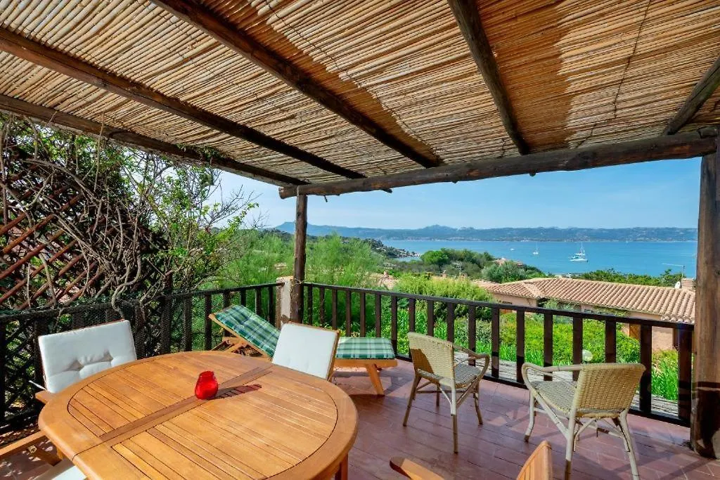 Semesterbostad Vistamare Porto Sole Villa Baja Sardinia Italien